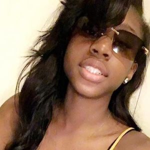 Meet your Posher, Amir